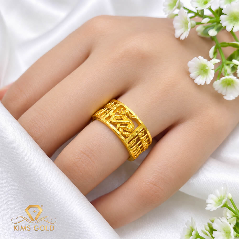 Cincin Sempoa Emas 916 Dipakai Di Tangan